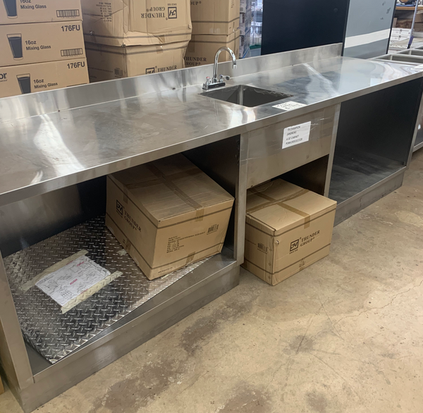 Cabinet with Storage Area [Clearance] – Champs Restaurant Supply